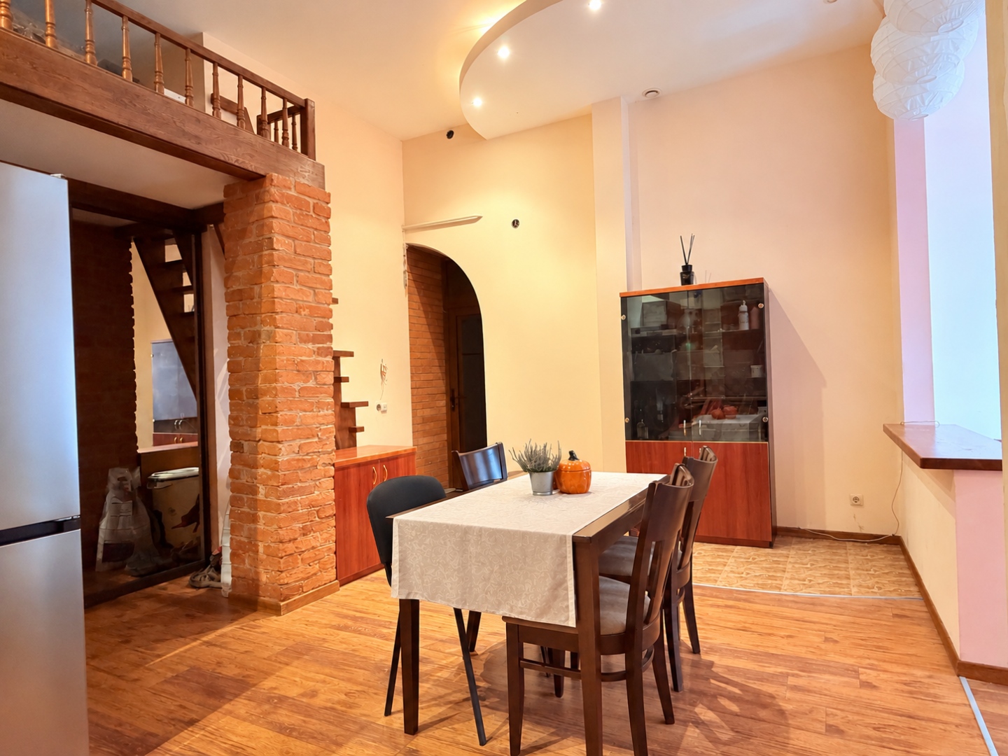 DISTINCTIVE 3-BEDROOM APARTMENT IN A HISTORIC 1917 RED-BRICK BUILDING | 51.5 SQ. M | ŽEMIEJI ŠANČIAI, KAUNAS Gallery 4