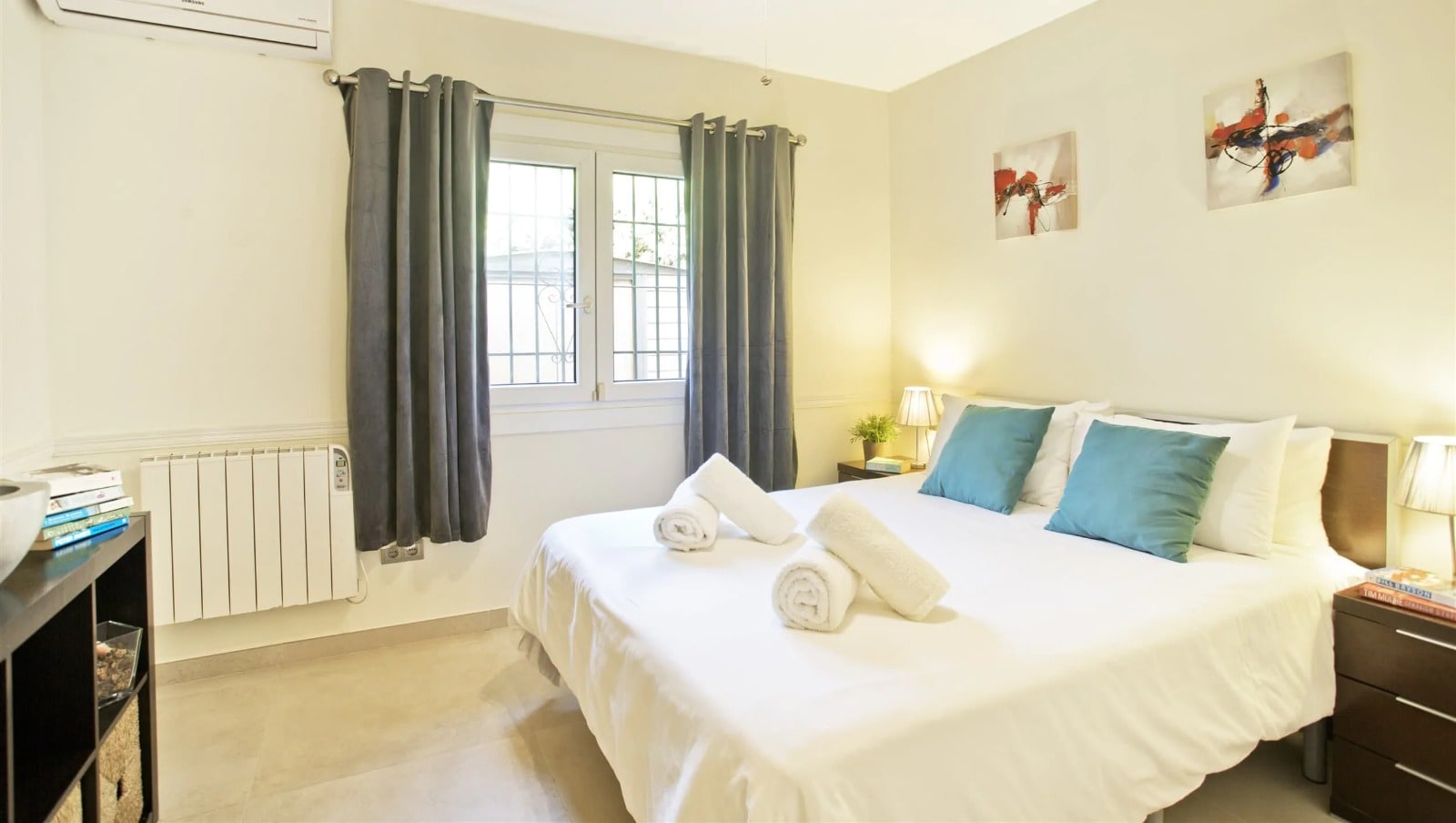 Elegant Family Villa with Private Pool and Independent Guest Apartment Gallery 6