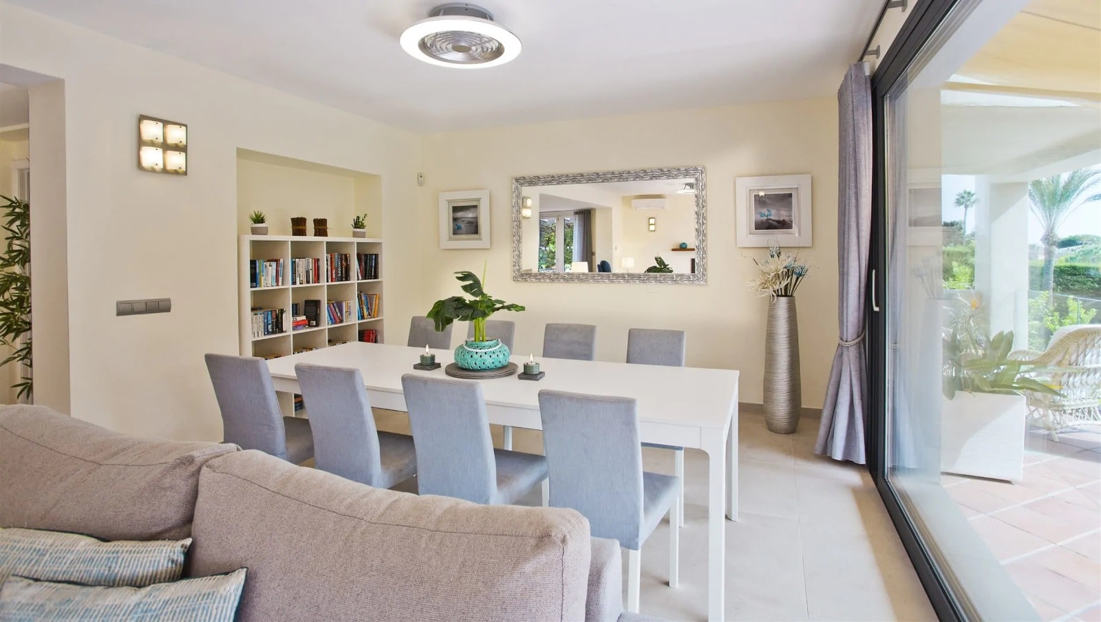 Elegant Family Villa with Private Pool and Independent Guest Apartment Gallery 10