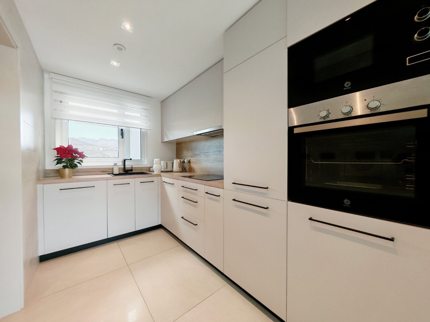 EXCEPTIONAL FRONTLINE GOLF 3 BEDROOMS, 2 BATHROOMS  PENTHOUSE IN LA CALA GOLF RESORT, MIJAS COSTA Gallery 8