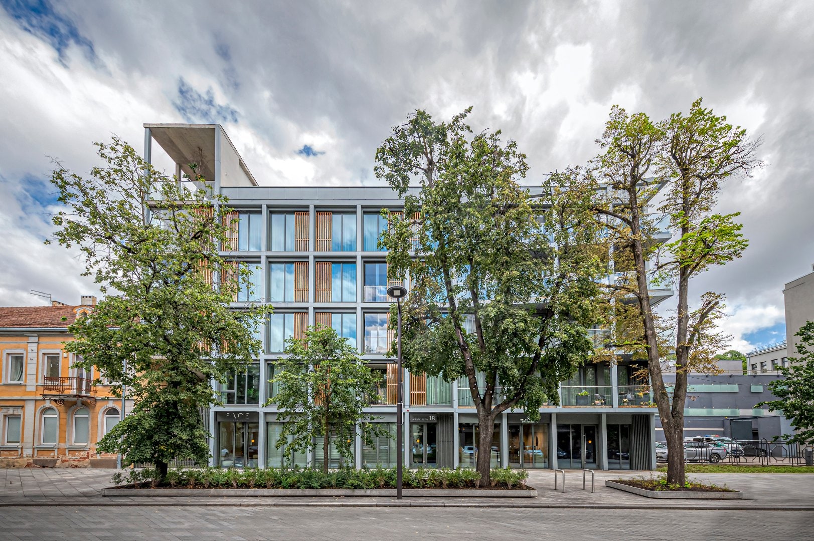 EXCLUSIVE 1-BEDROOM APARTMENT FOR RENT IN THE PRESTIGIOUS "LAISVĖS ALĖJA 18" DEVELOPMENT – IN THE HEART OF KAUNAS, LITHUANIA Gallery 20