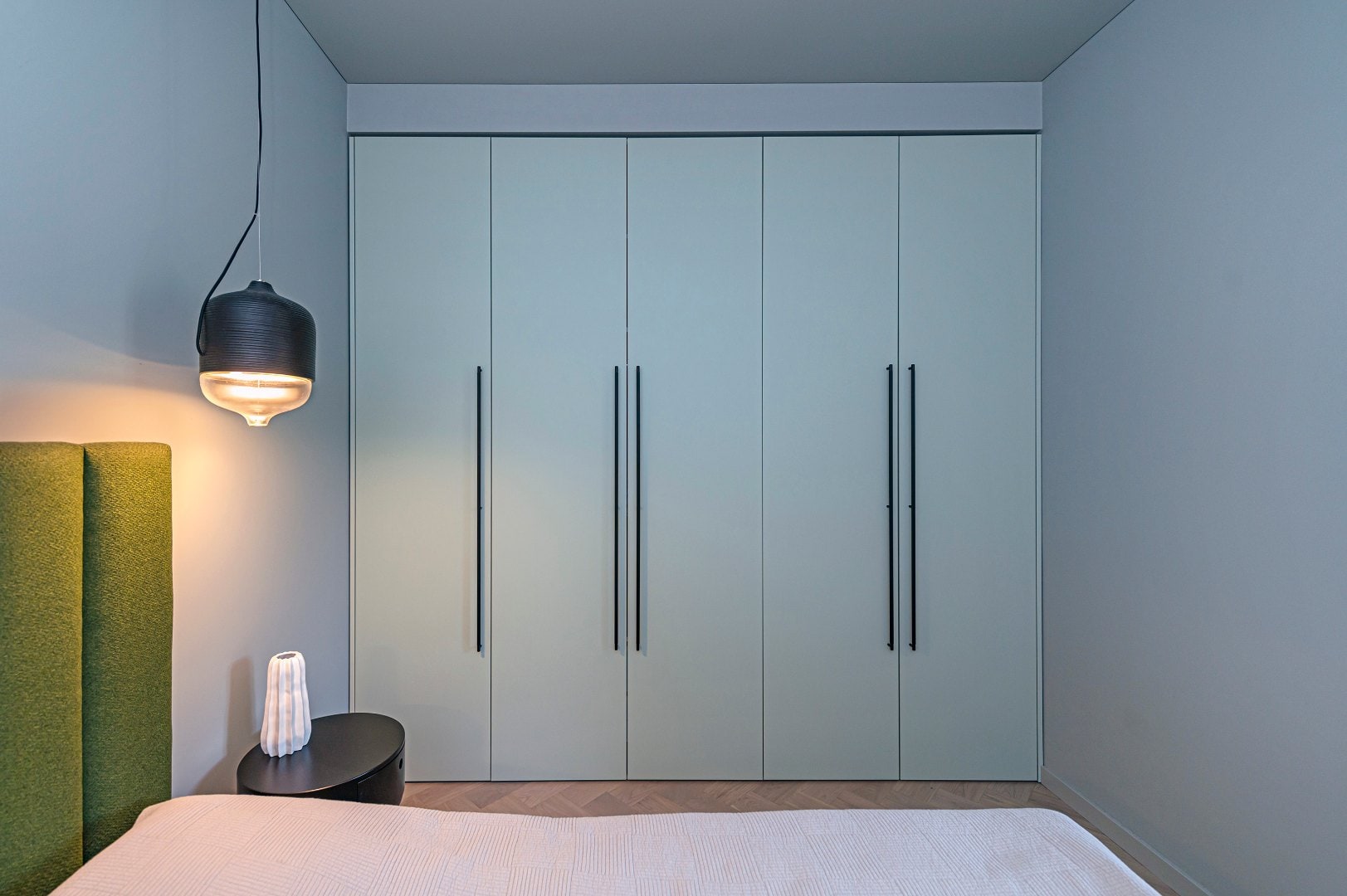 EXCLUSIVE 1-BEDROOM APARTMENT FOR RENT IN THE PRESTIGIOUS "LAISVĖS ALĖJA 18" DEVELOPMENT – IN THE HEART OF KAUNAS, LITHUANIA Gallery 13