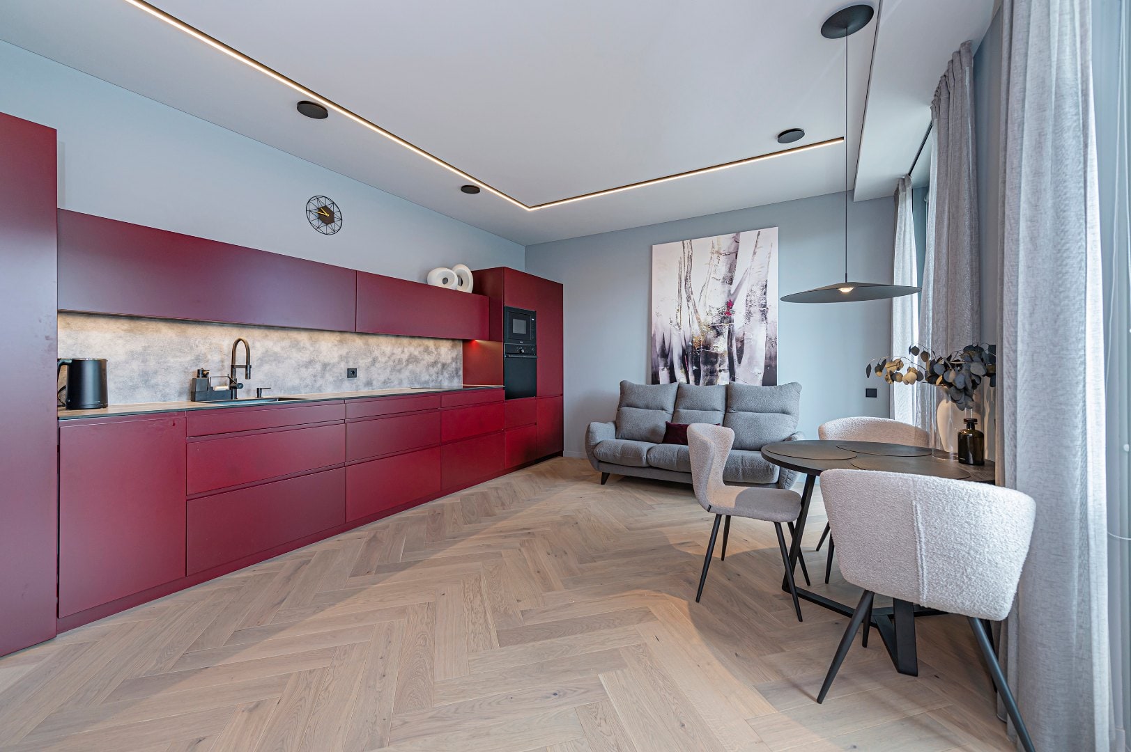 EXCLUSIVE 1-BEDROOM APARTMENT FOR RENT IN THE PRESTIGIOUS "LAISVĖS ALĖJA 18" DEVELOPMENT – IN THE HEART OF KAUNAS, LITHUANIA Gallery 1