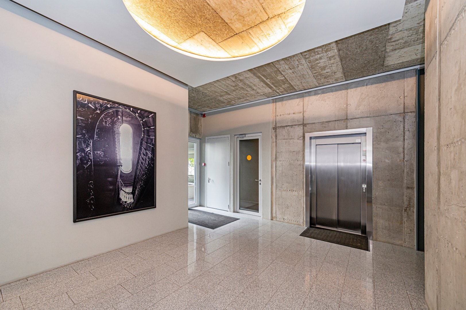 EXCLUSIVE 1-BEDROOM APARTMENT FOR RENT IN THE PRESTIGIOUS "LAISVĖS ALĖJA 18" DEVELOPMENT – IN THE HEART OF KAUNAS, LITHUANIA Gallery 17