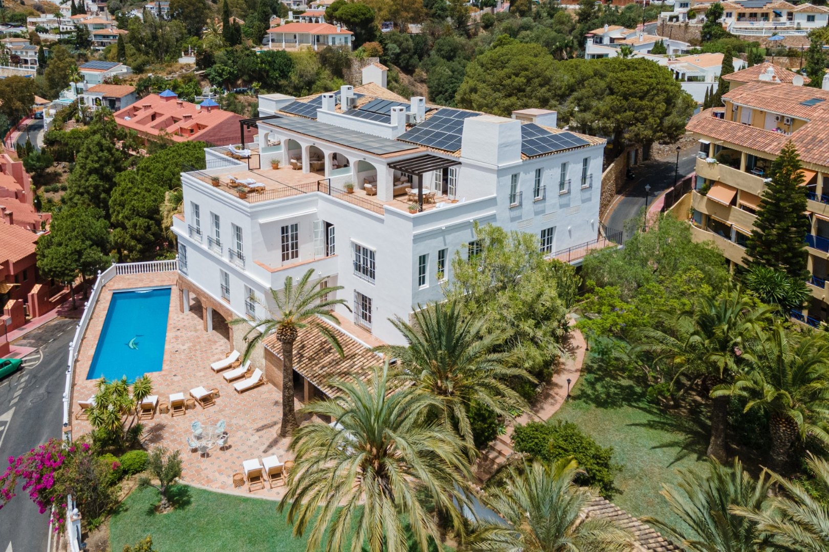 EXCLUSIVE BOUTIQUE APARTHOTEL INVESTMENT OPPORTUNITY IN FUENGIROLA, COSTA DEL SOL, Fuengirola, Spain