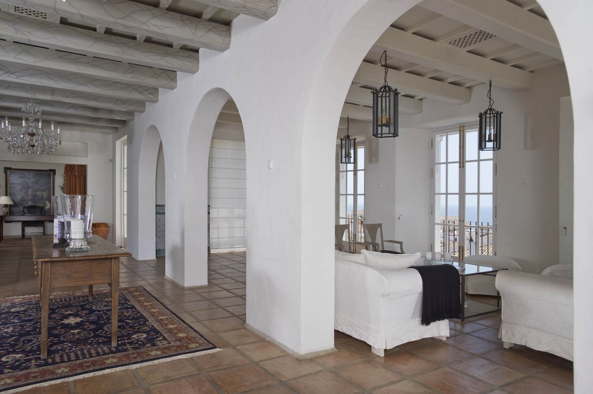 EXCLUSIVE BOUTIQUE APARTHOTEL INVESTMENT OPPORTUNITY IN FUENGIROLA, COSTA DEL SOL Gallery 16