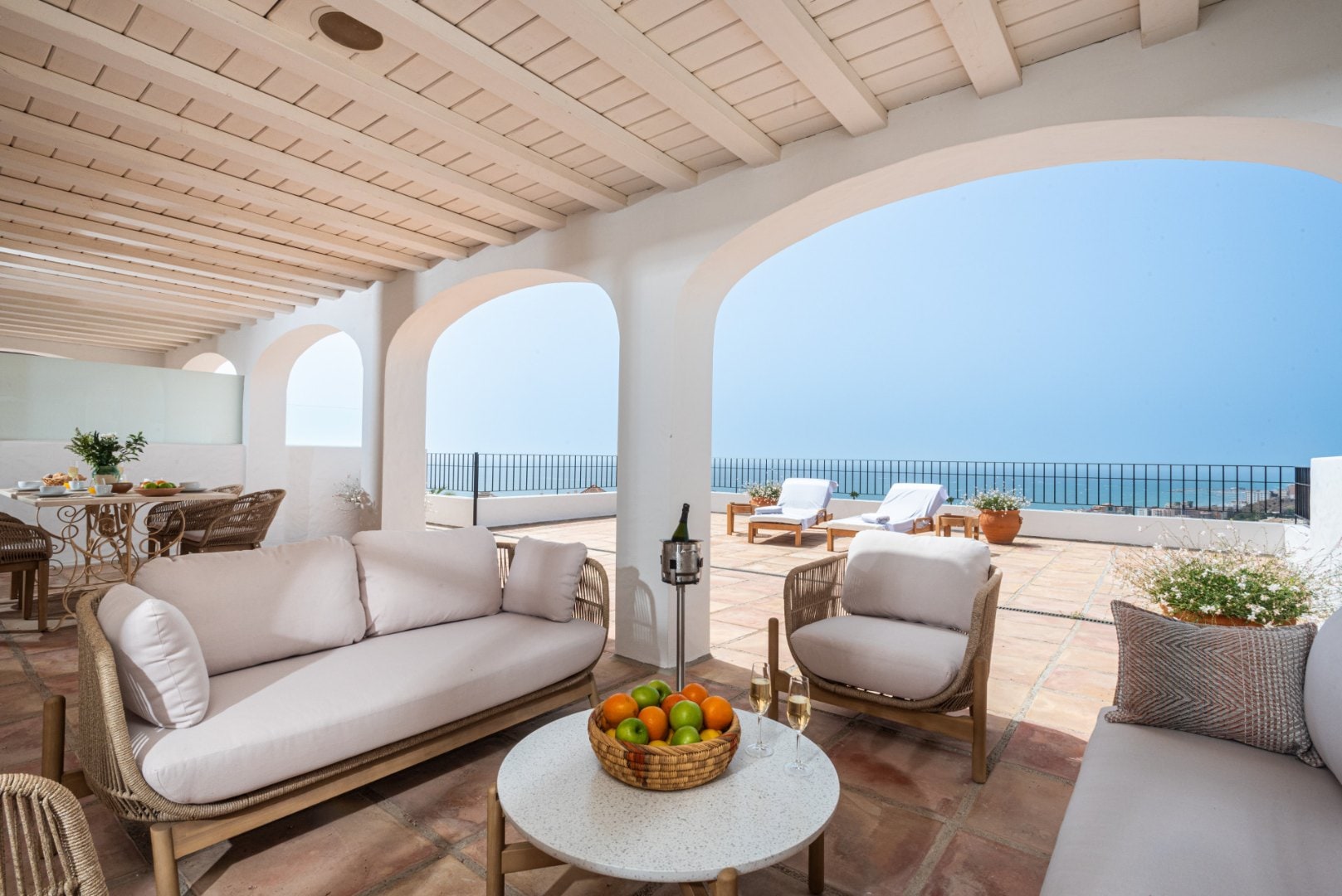 EXCLUSIVE BOUTIQUE APARTHOTEL INVESTMENT OPPORTUNITY IN FUENGIROLA, COSTA DEL SOL Gallery 4