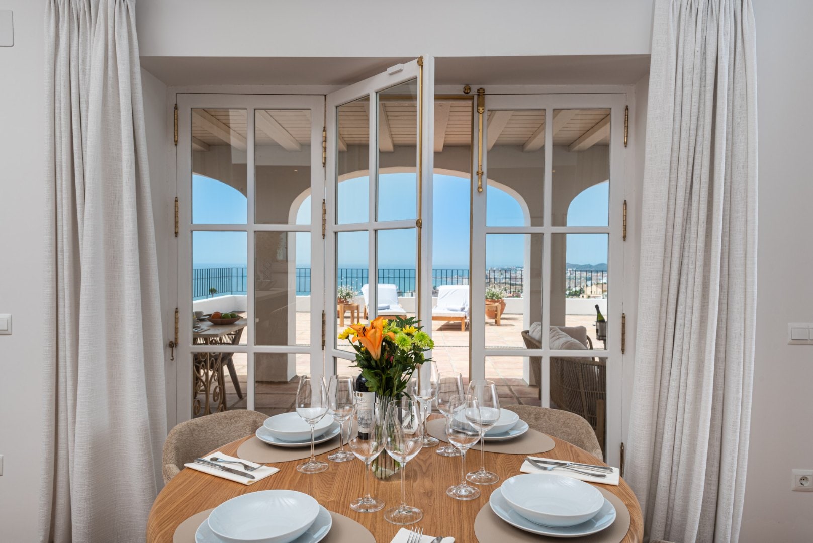 EXCLUSIVE BOUTIQUE APARTHOTEL INVESTMENT OPPORTUNITY IN FUENGIROLA, COSTA DEL SOL Gallery 10