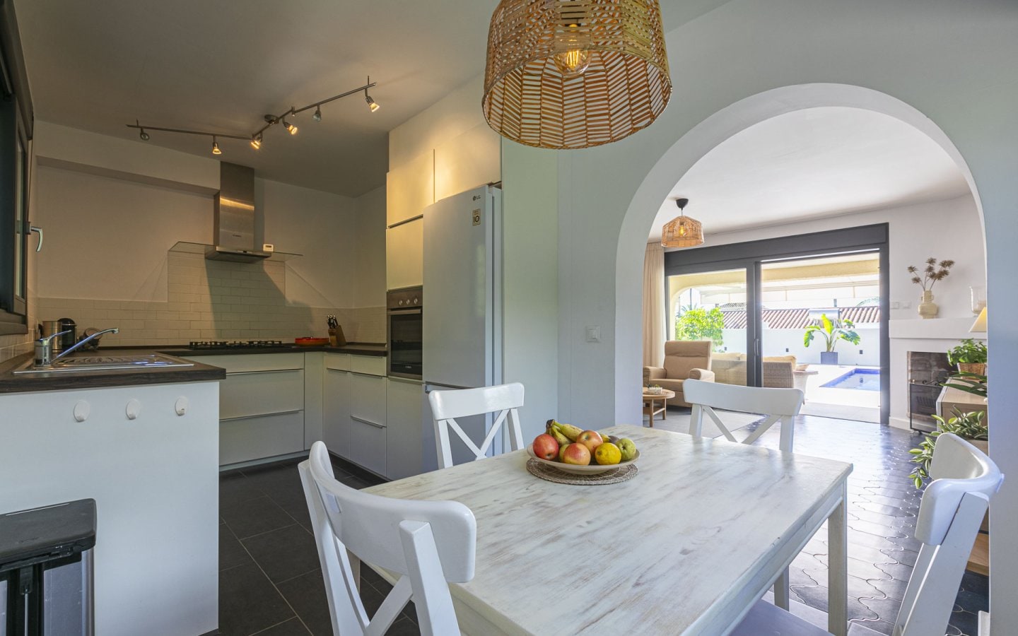 Luxury Villa with Private Pool in Lower Calahonda, Mijas Costa Gallery 5