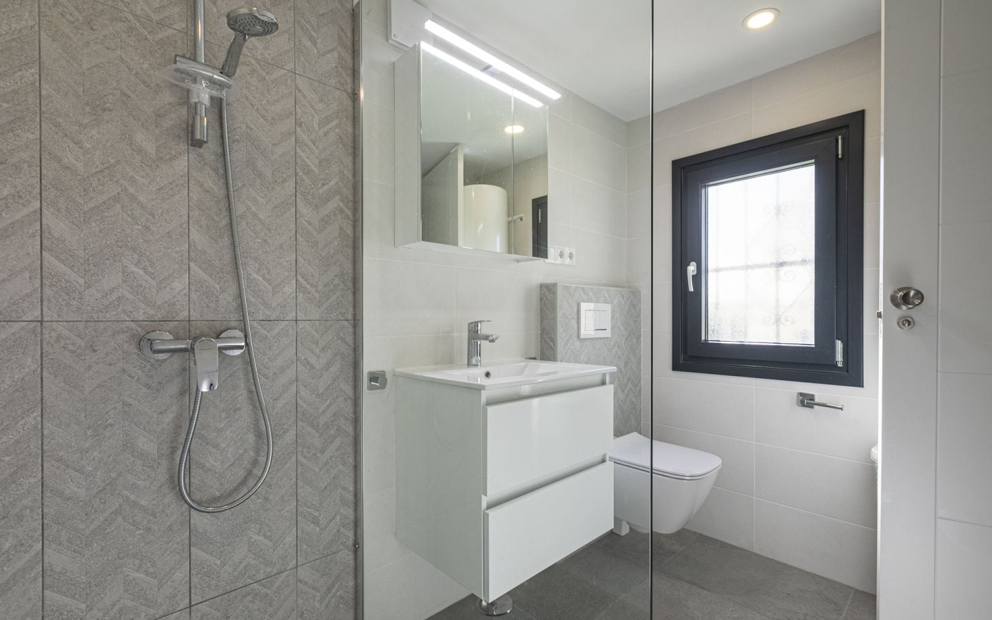 Luxury Villa with Private Pool in Lower Calahonda, Mijas Costa Gallery 9