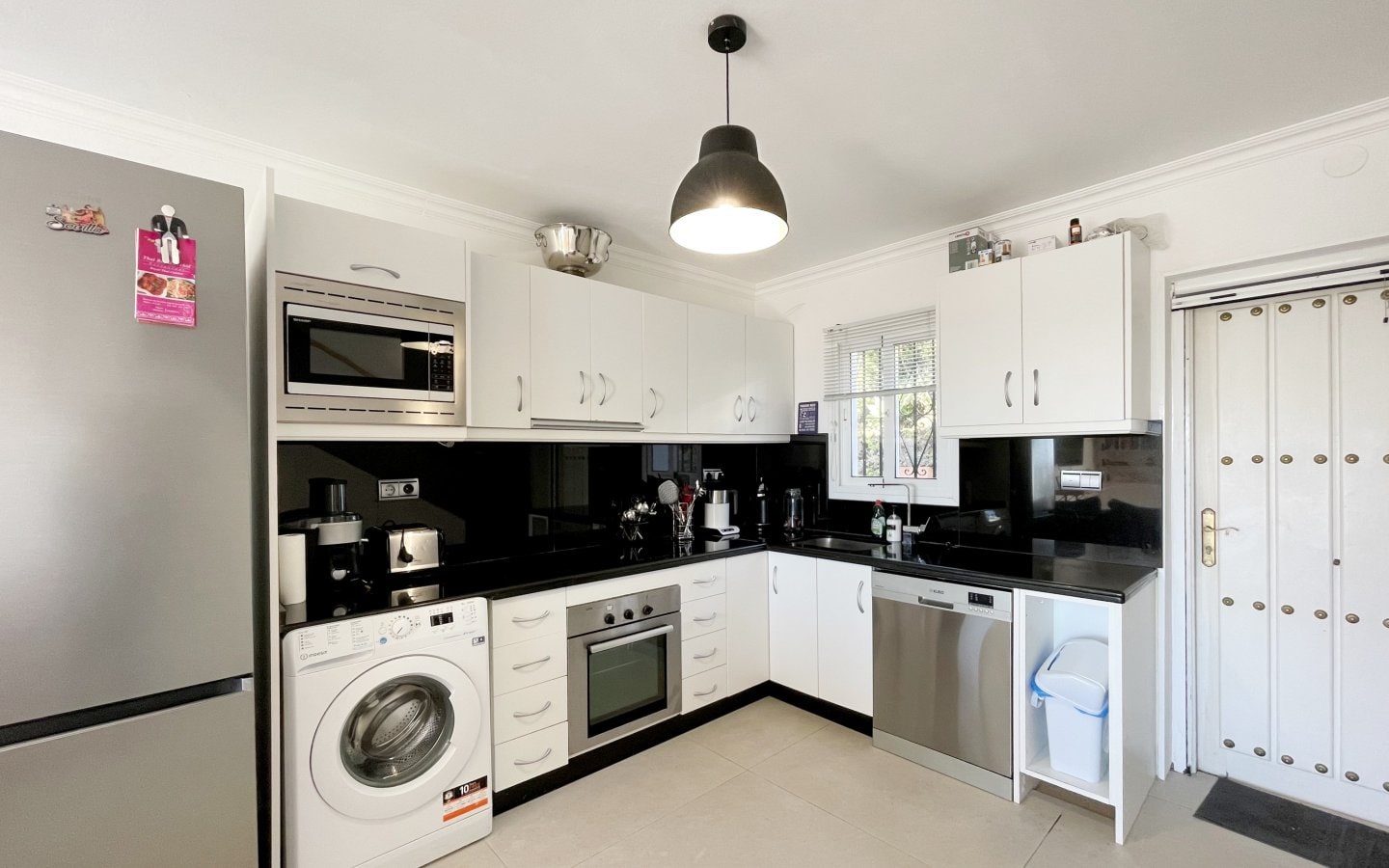 Modern 2-Bedroom Townhouse with Sea Views – Torrenueva, Mijas Costa Gallery 4
