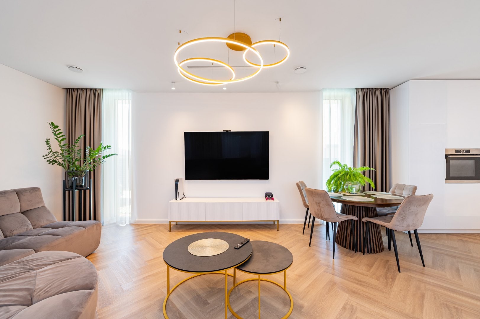 MODERN L-SHAPED 200 M² HOUSE WITH FURNITURE | 930 M² PLOT | BUILT IN 2022 | KAUNAS, LITHUANIA Gallery 10