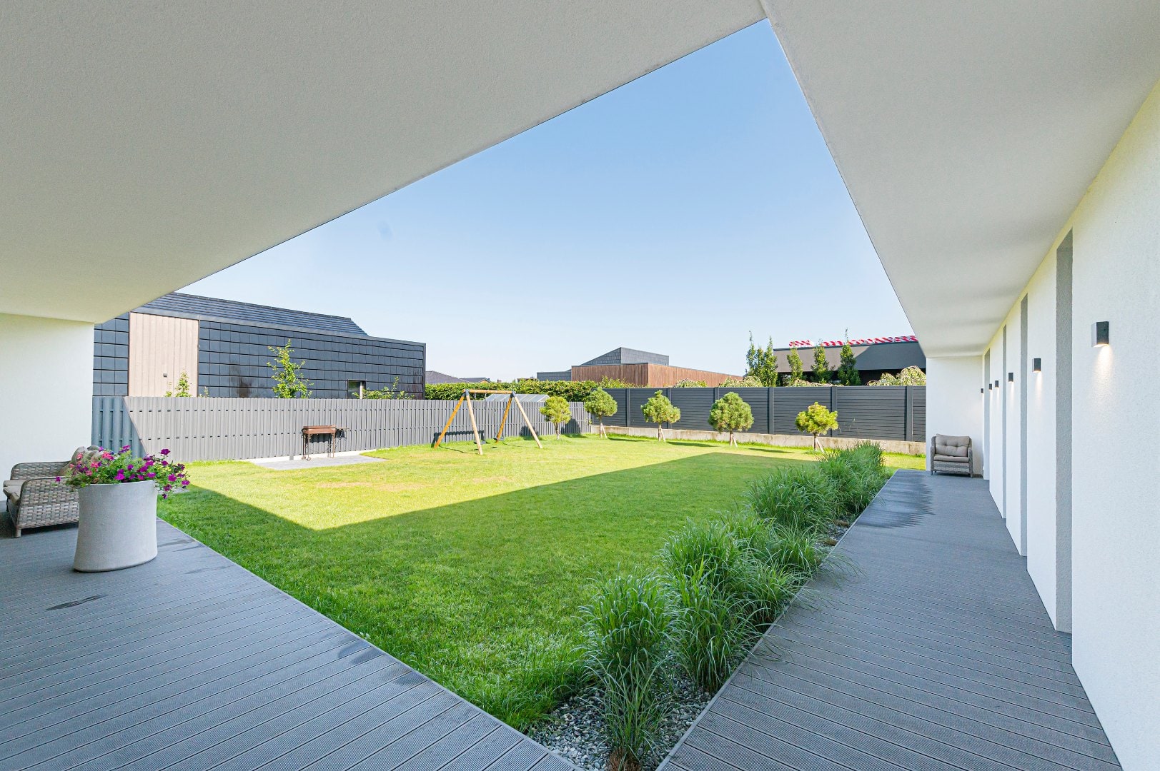MODERN L-SHAPED 200 M² HOUSE WITH FURNITURE | 930 M² PLOT | BUILT IN 2022 | KAUNAS, LITHUANIA Gallery 40