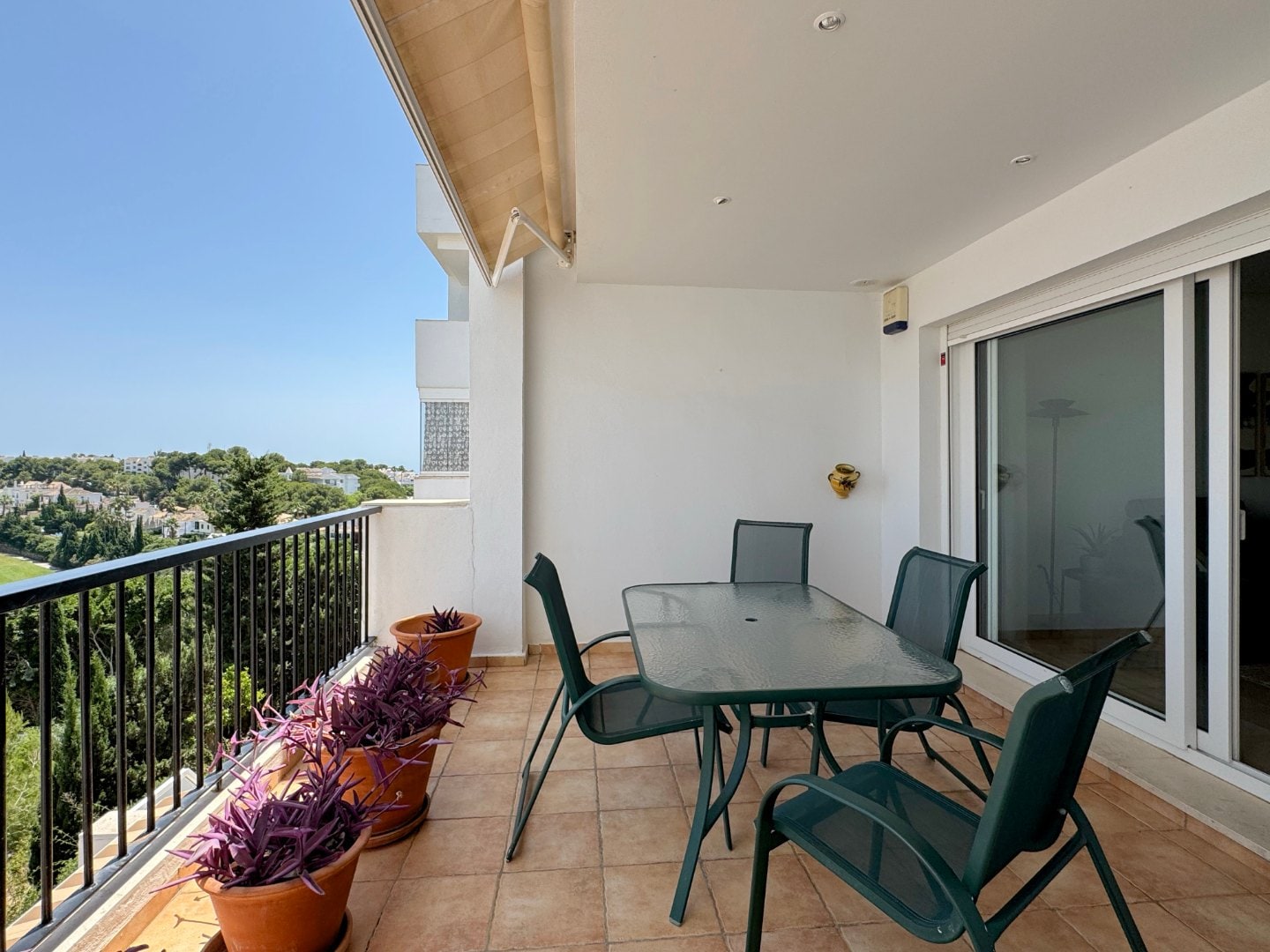 Spacious 3-bedroom apartment with pool, balconies, and stunning Mediterranean views Gallery 19