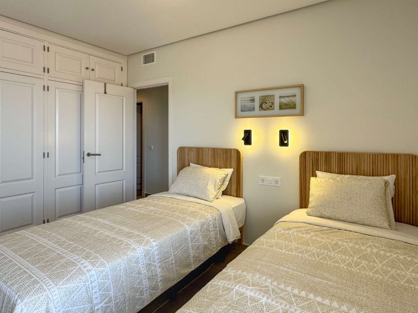Spacious 3-bedroom apartment with pool, balconies, and stunning Mediterranean views Gallery 31