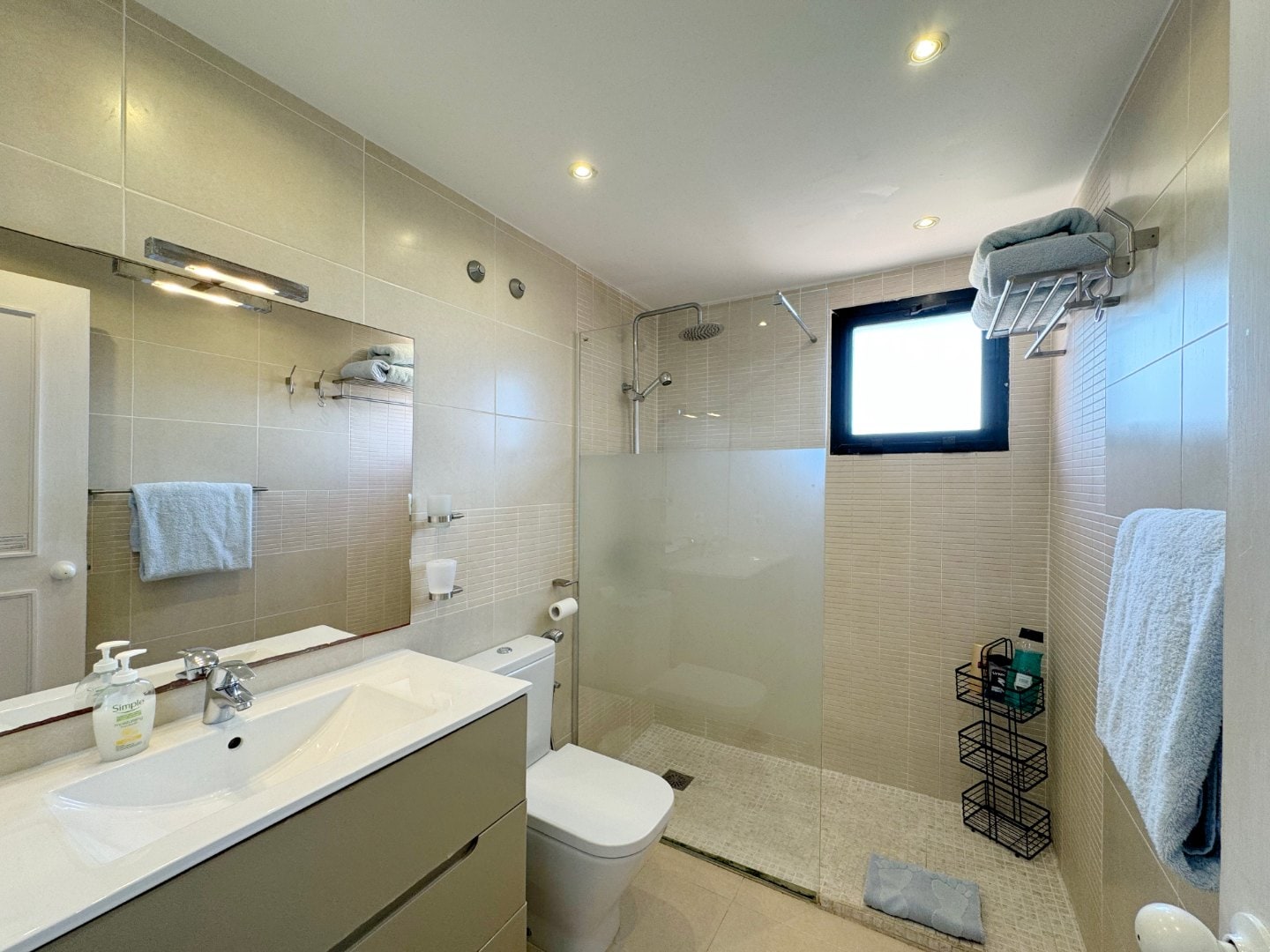 Spacious 3-Bedroom Sea View Apartment at Doña Lola Beachfront Resort Gallery 18