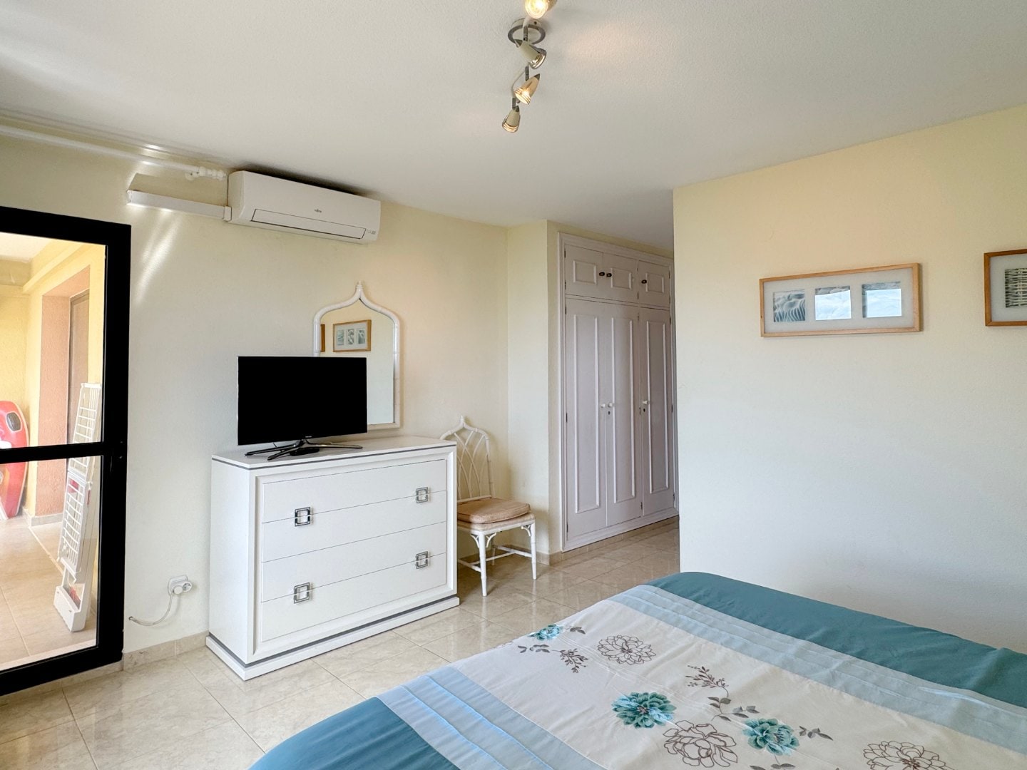 Spacious 3-Bedroom Sea View Apartment at Doña Lola Beachfront Resort Gallery 44