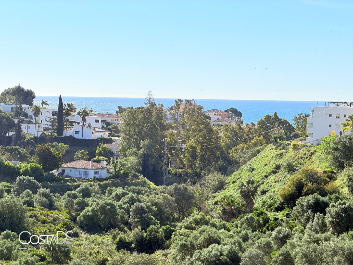 SPACIOUS 3-BEDROOM SOUTH-FACING APARTMENT WITH SEA VIEWS AND TERRACE IN RIVIERA DEL SOL Gallery 21