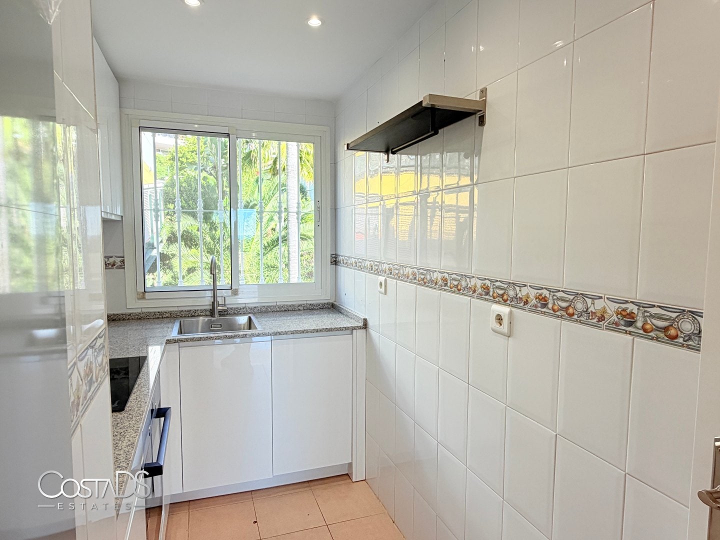 SPACIOUS 3-BEDROOM SOUTH-FACING APARTMENT WITH SEA VIEWS AND TERRACE IN RIVIERA DEL SOL Gallery 29