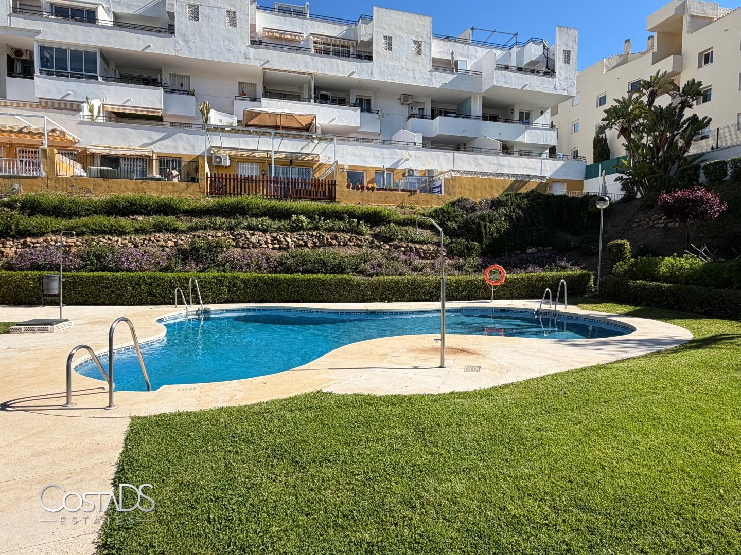 SPACIOUS 3-BEDROOM SOUTH-FACING APARTMENT WITH SEA VIEWS AND TERRACE IN RIVIERA DEL SOL Gallery 47