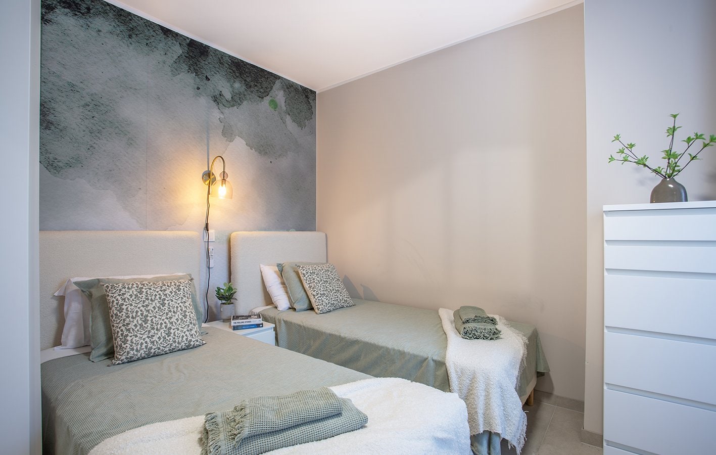 Step into Luxury – Stylish 2-Bedroom Garden Apartment in Calahonda Gallery 7