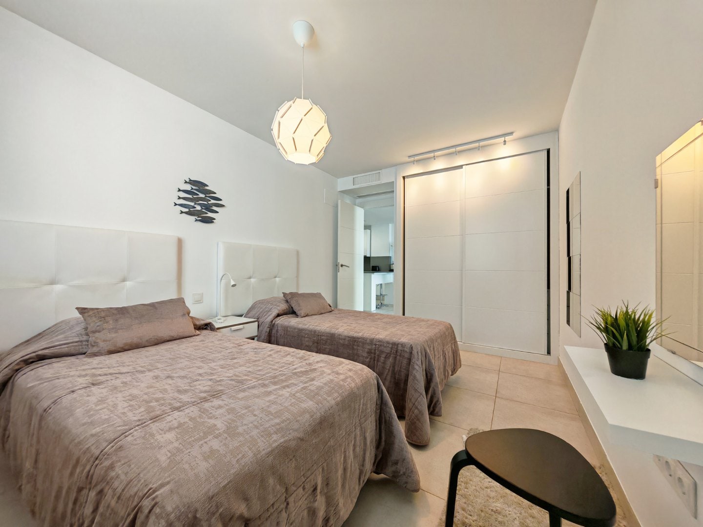 STUNNING 3-BEDROOM APARTMENT WITH PANORAMIC SEA, GOLF & MOUNTAIN VIEWS IN LA CALA DE MIJAS Gallery 18