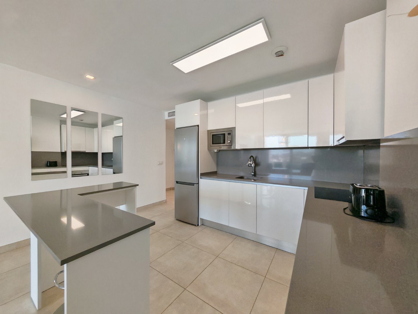 STUNNING 3-BEDROOM APARTMENT WITH PANORAMIC SEA, GOLF & MOUNTAIN VIEWS IN LA CALA DE MIJAS Gallery 14