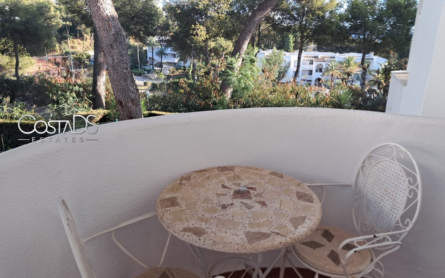 Stylish 2-Bed, 2-Bath Apartment with Stunning Sea Views Gallery 25
