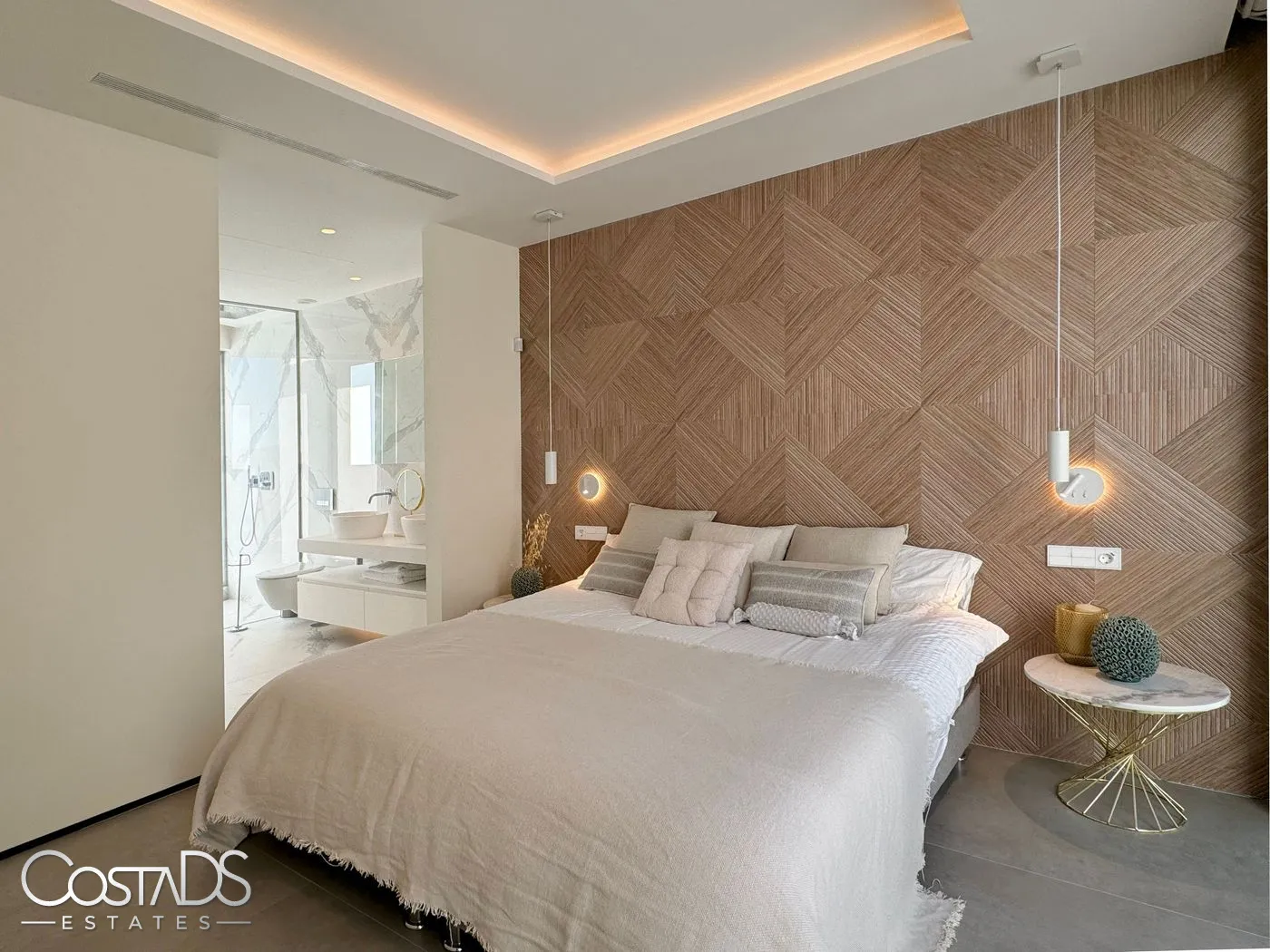 CONTEMPORARY 5 BEDROOM GOLF VILLA IN LA CALA GOLF, MALAGA, SPAIN Gallery 14