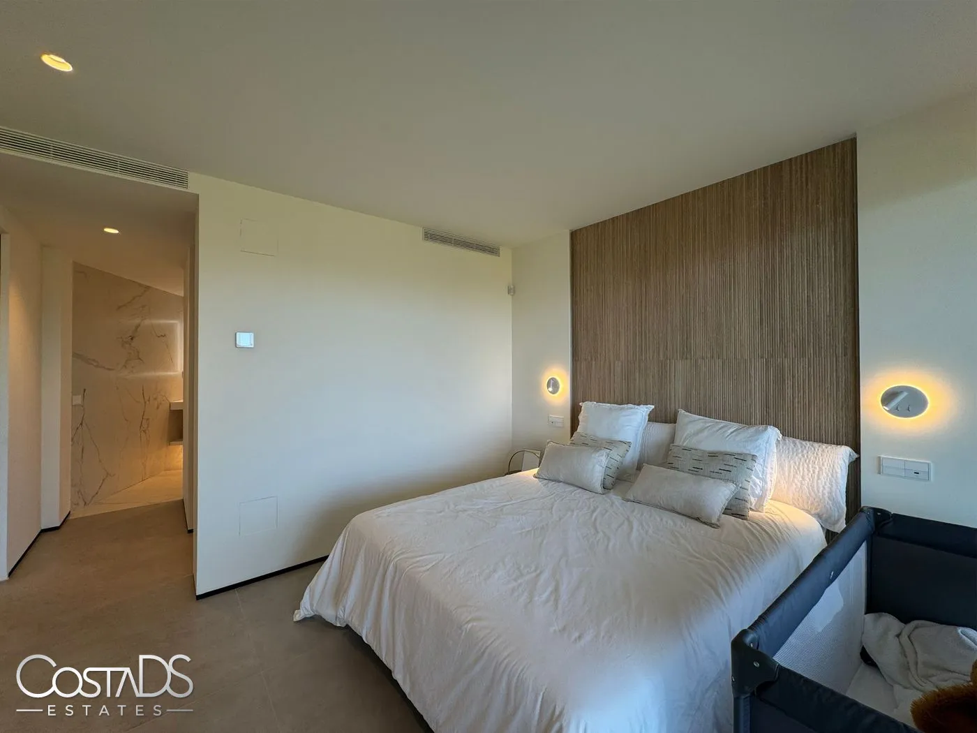 CONTEMPORARY 5 BEDROOM GOLF VILLA IN LA CALA GOLF, MALAGA, SPAIN Gallery 21