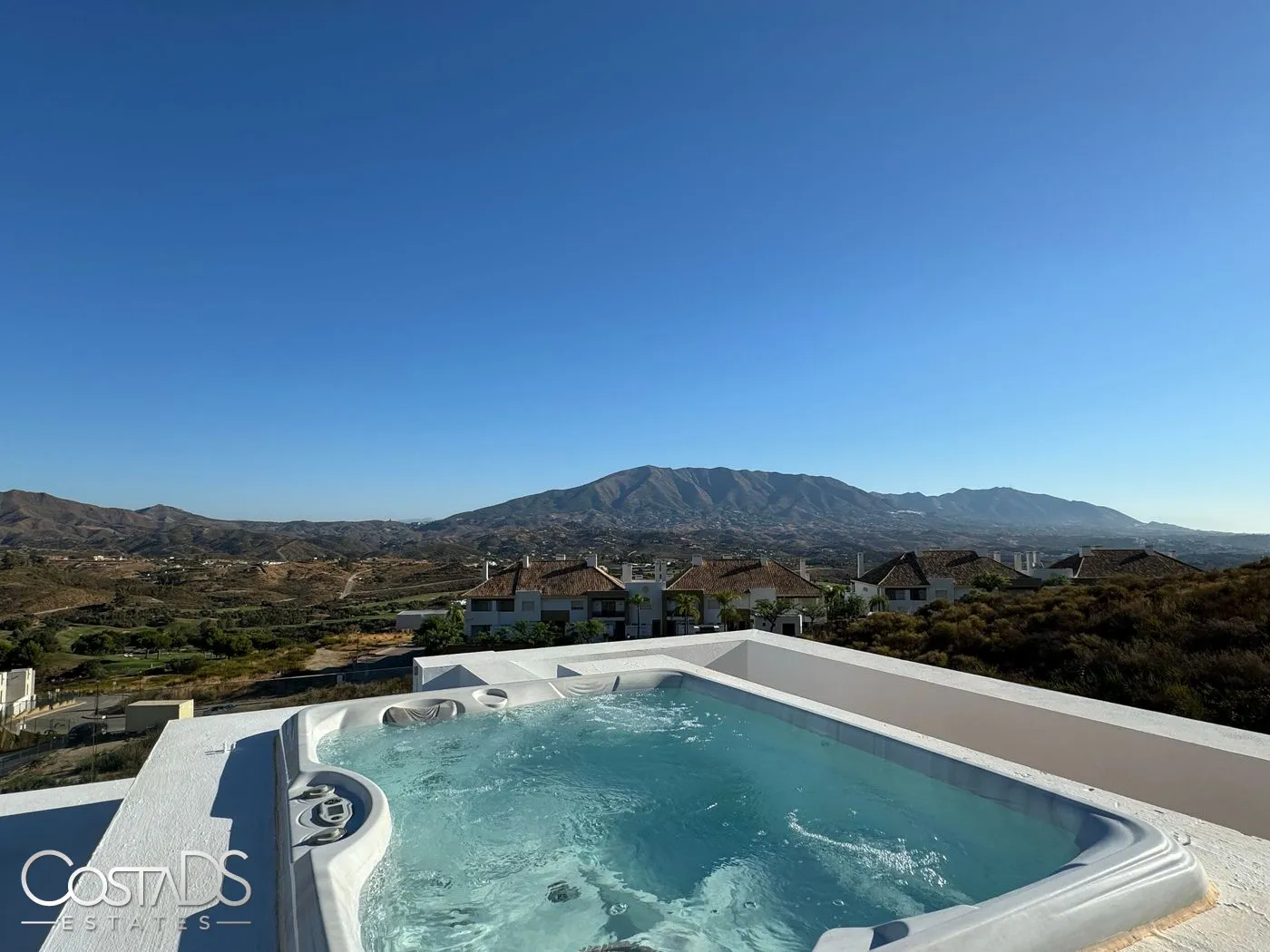 CONTEMPORARY 5 BEDROOM GOLF VILLA IN LA CALA GOLF, MALAGA, SPAIN Gallery 37