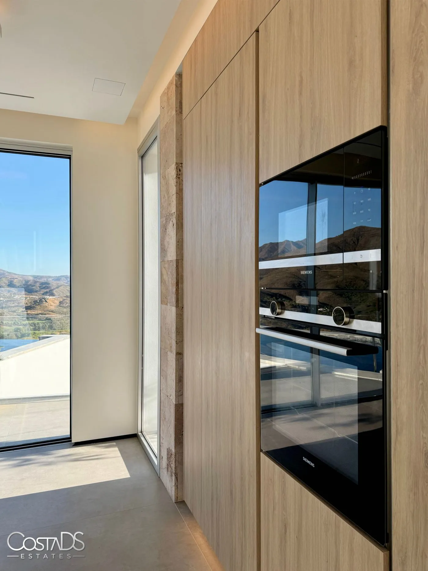 CONTEMPORARY 5 BEDROOM GOLF VILLA IN LA CALA GOLF, MALAGA, SPAIN Gallery 39