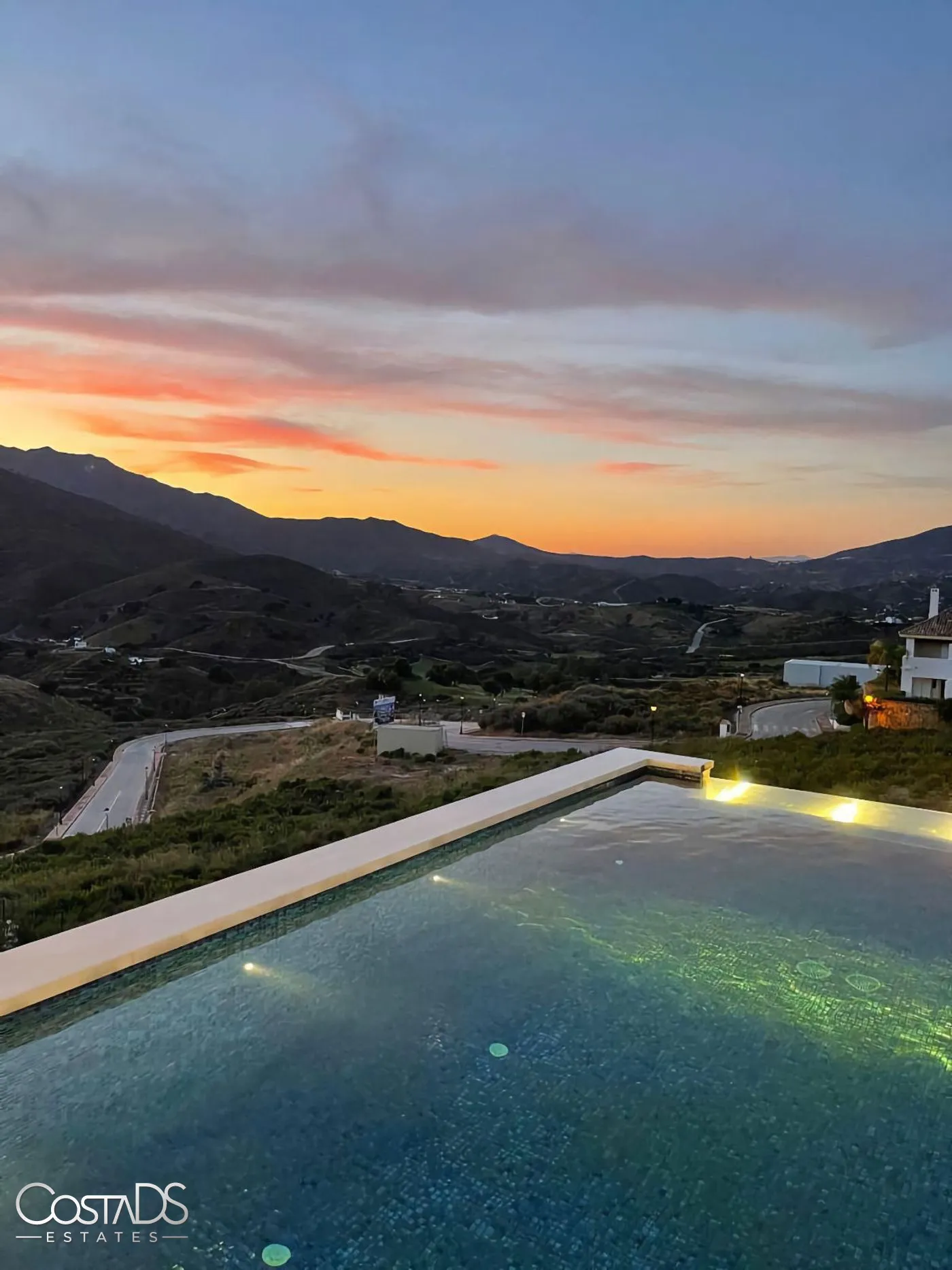 CONTEMPORARY 5 BEDROOM GOLF VILLA IN LA CALA GOLF, MALAGA, SPAIN Gallery 48