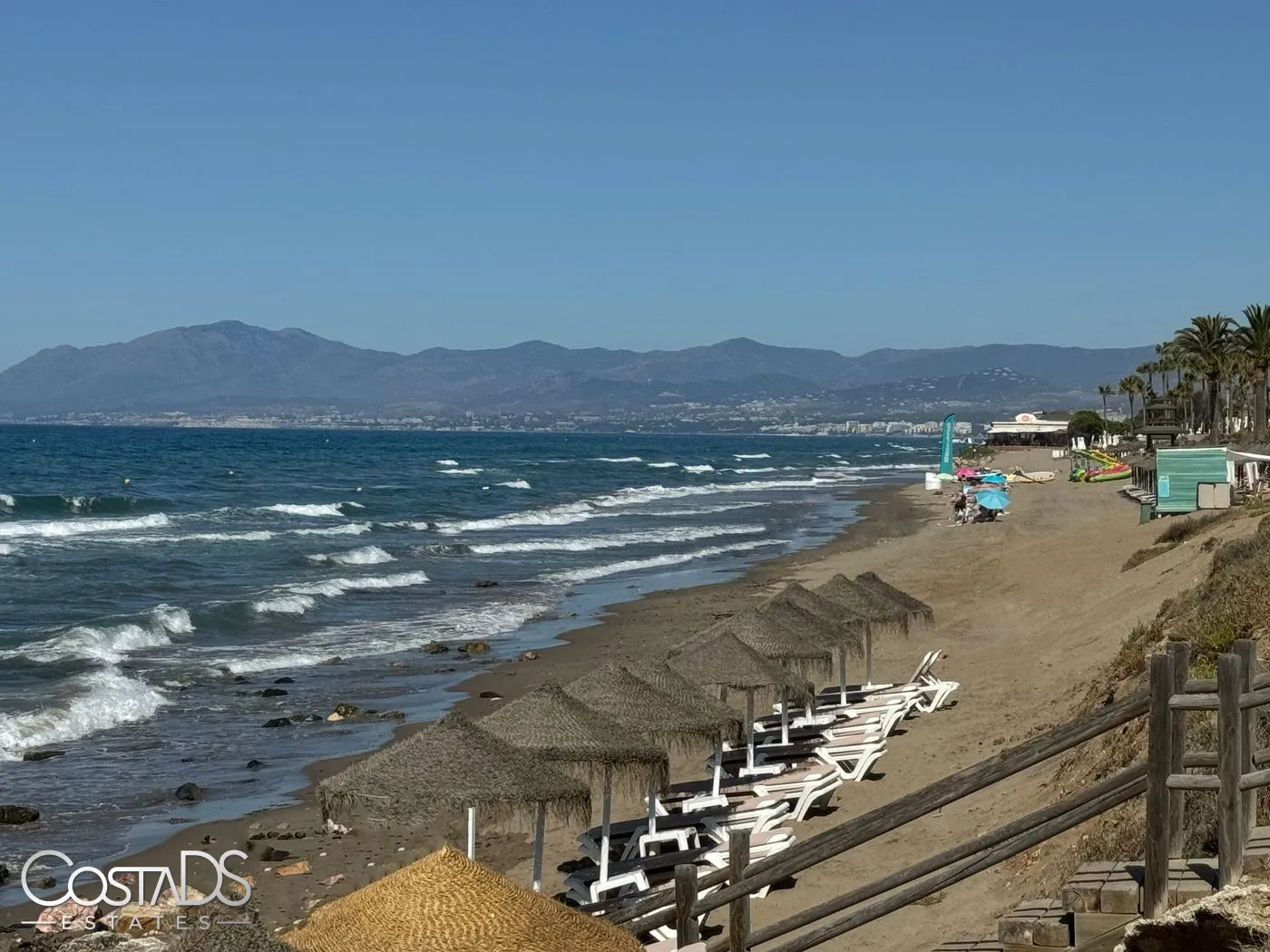 3 BEDROOM 2 BATHROOM MIDDLE FLOOR APARTMENT IN ELVIRIA, MARBELLA EAST, SPAIN Gallery 9