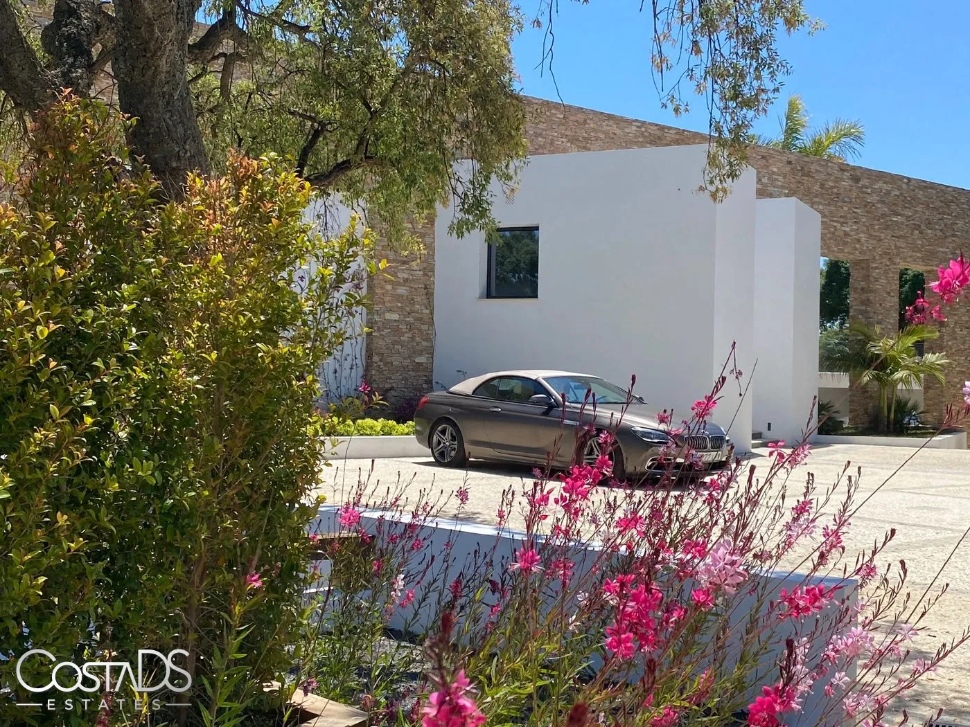6 BEDROOM, 8 BATHROOM LUXURY VILLA AT SAN ROQUE GOLF RESORT, SOTOGRANDE, COSTA DEL SOL, SPAIN Gallery 6