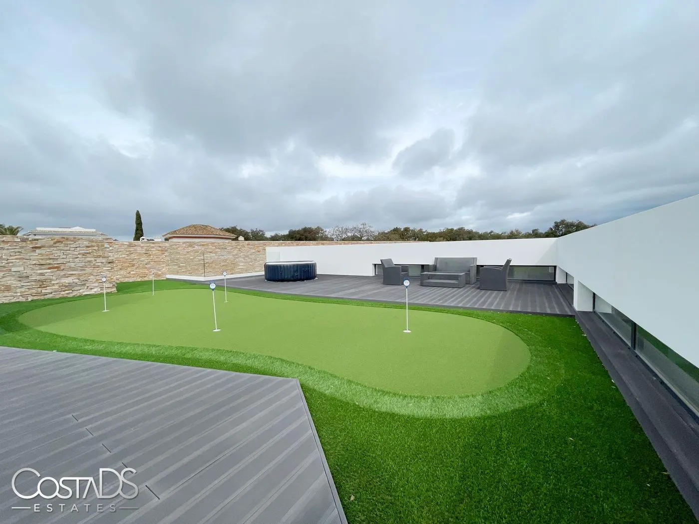 6 BEDROOM, 8 BATHROOM LUXURY VILLA AT SAN ROQUE GOLF RESORT, SOTOGRANDE, COSTA DEL SOL, SPAIN Gallery 11