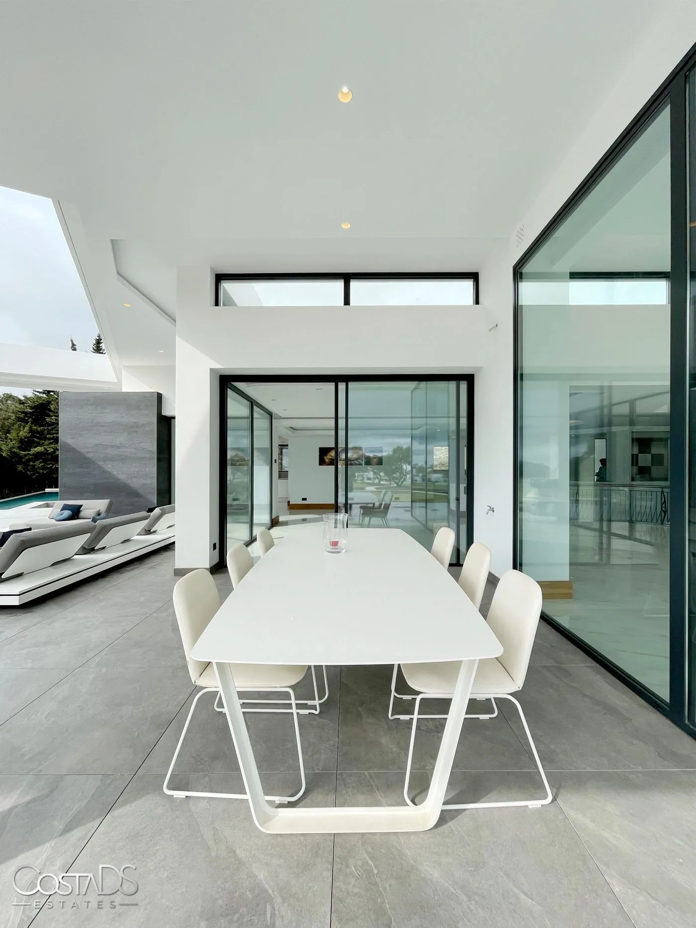 6 BEDROOM, 8 BATHROOM LUXURY VILLA AT SAN ROQUE GOLF RESORT, SOTOGRANDE, COSTA DEL SOL, SPAIN Gallery 13