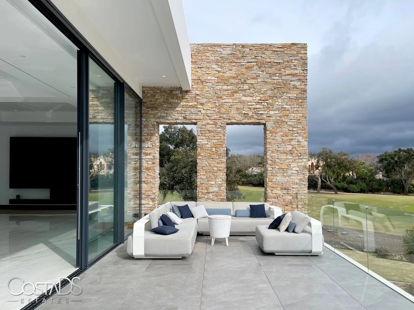 6 BEDROOM, 8 BATHROOM LUXURY VILLA AT SAN ROQUE GOLF RESORT, SOTOGRANDE, COSTA DEL SOL, SPAIN Gallery 19