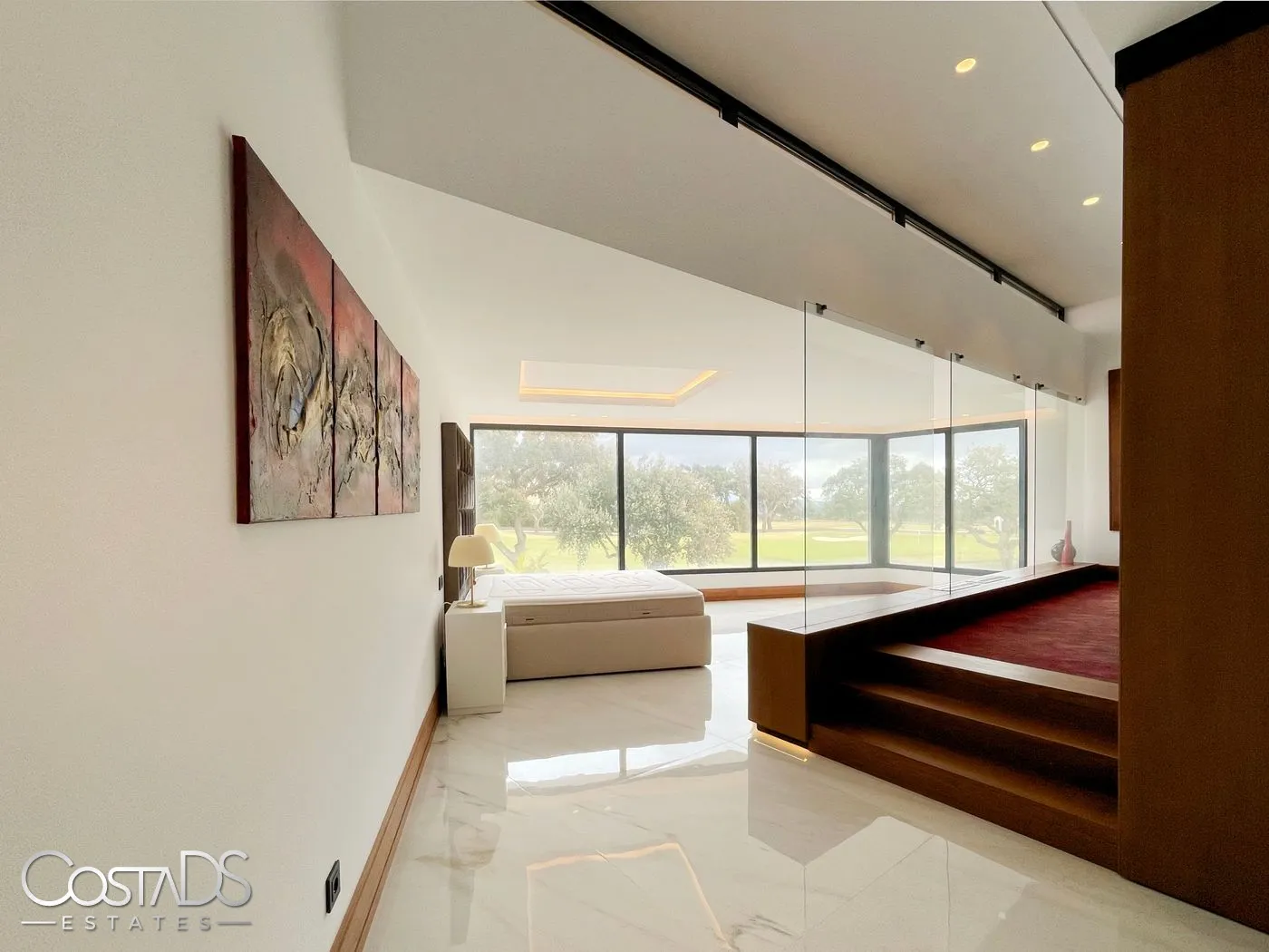 6 BEDROOM, 8 BATHROOM LUXURY VILLA AT SAN ROQUE GOLF RESORT, SOTOGRANDE, COSTA DEL SOL, SPAIN Gallery 38