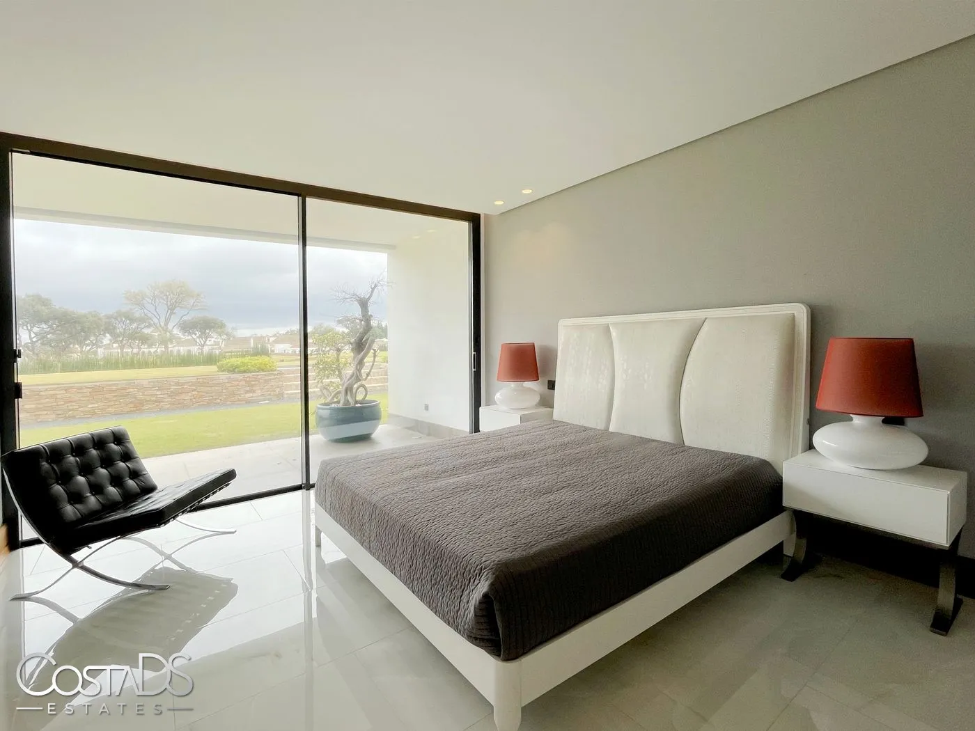 6 BEDROOM, 8 BATHROOM LUXURY VILLA AT SAN ROQUE GOLF RESORT, SOTOGRANDE, COSTA DEL SOL, SPAIN Gallery 47